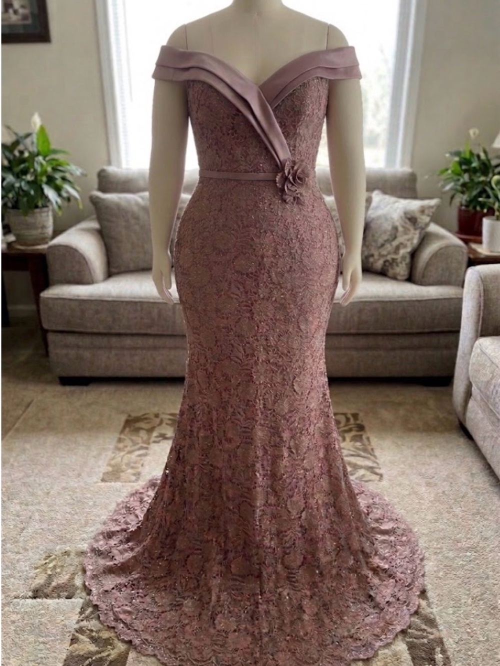 Elegant One-Shoulder Lace Mermaid Dress in Mauve
